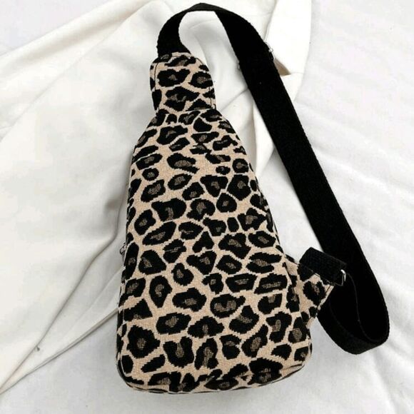 *Brand New* Ladies Leopard Crossbody Bag - Picture 8 of 8
